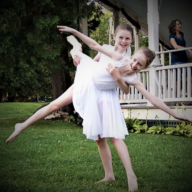 Dance students at Island Arts