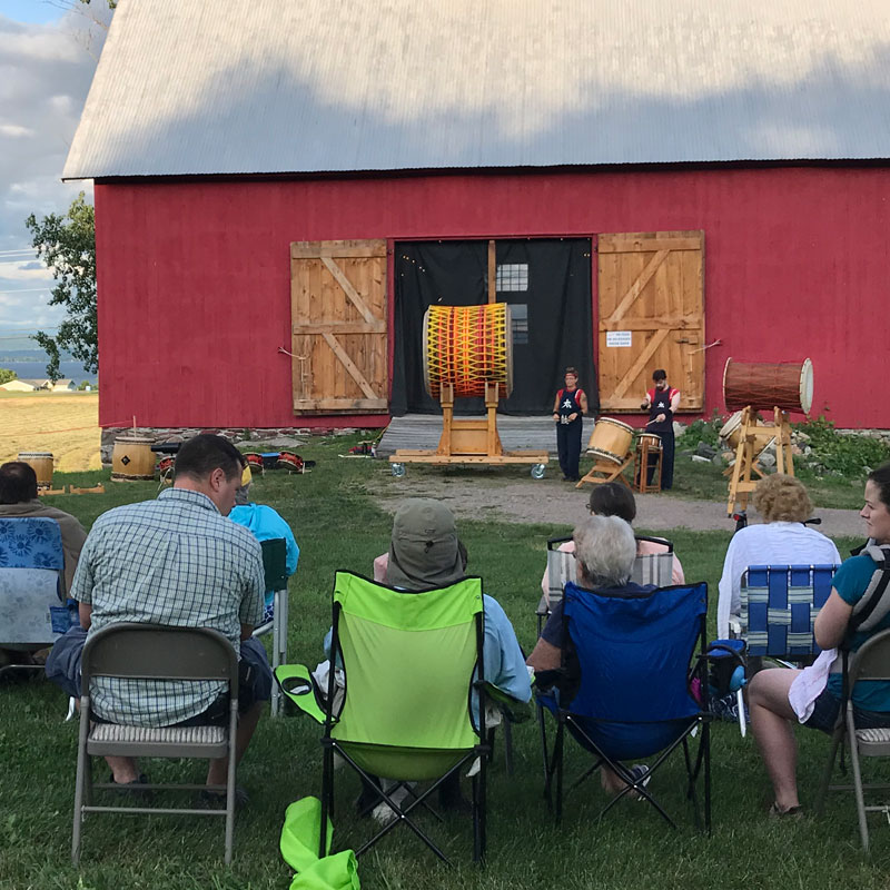 Concert at the Barn Photo by Tony Pietricola