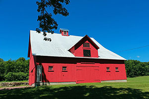 Island Arts Center Barn Photo: Bill Alexander 2019