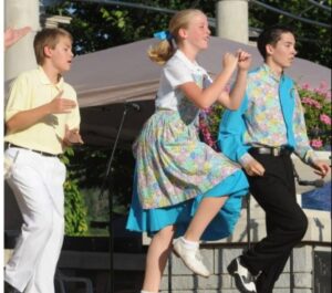 Photo credit: John Coutlakis, Jcoutlakis@citizen-times.com. Courtesy of the Asheville Citizen Times.